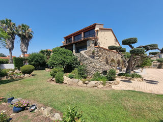  Propri�t�/ch�teau � vendre 8 pi�ces 270 m�