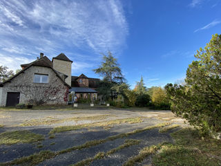  Propri�t�/ch�teau � vendre 15 + pi�ces 1200 m�