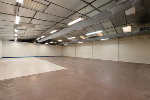 Local commercial &agrave; louer de 600m2 4000 24200 Sarlat la caneda