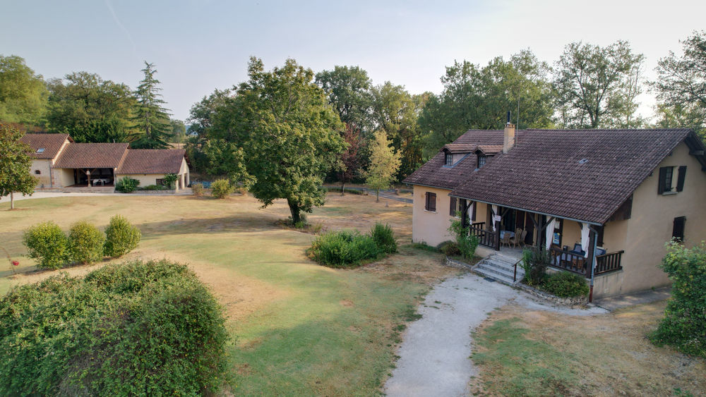 � vendre  Propri�t�/ch�teau Sarlat-la-Can�da (24200)