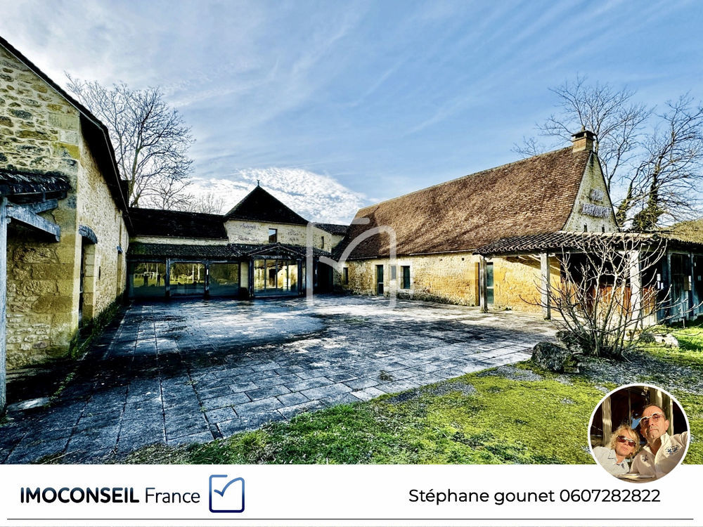 � vendre  Propri�t�/ch�teau Montignac (24290)