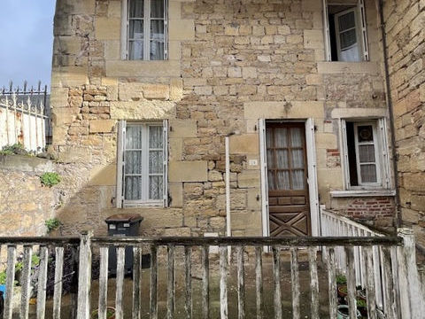   Petite maison � restaurer Maison - 5 pi�ce(s) - 62 m�