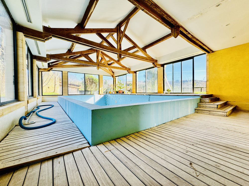 � vendre  Propri�t�/ch�teau Montignac (24290)