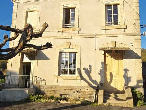   Ancienne �cole r�habilit�e en maison d'habitation Maison - 4 pi�ce(s) - 116 m�