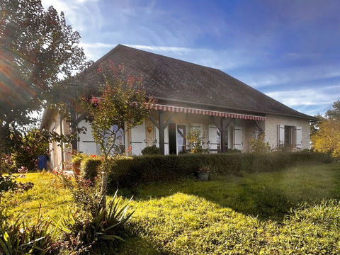   Maison 120 m2 - Vars sur Roseix Maison - 5 pi�ce(s) - 120 m�