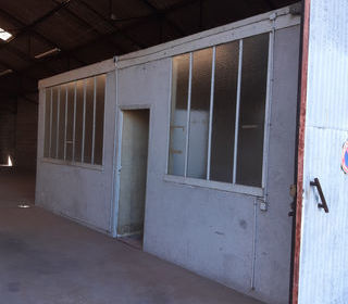  Parking / Garage � louer 258 m�