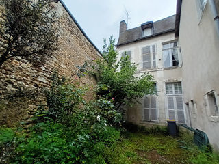  Immeuble � vendre 10 pi�ces 245 m�