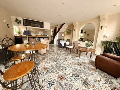   ENSEMBLE IMMOBILIER A FORT POTENTIEL - CLOYES LES TROIS RIVIERES Maison - 14 pi�ce(s) - 468 m�