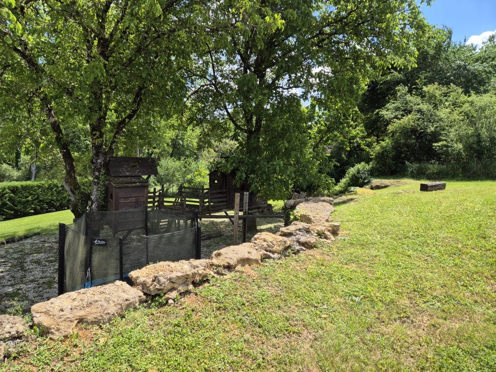 � vendre  Propri�t�/ch�teau Saint-Jean-d'Eyraud (24140)