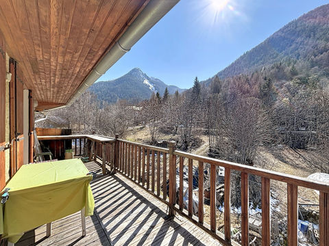   Maison en pierre avec 2 logements, terrain et rivi�re   Villard du Lauzet   Lauzet-Ubaye Maison - 6 pi�ce(s) - 130 m�