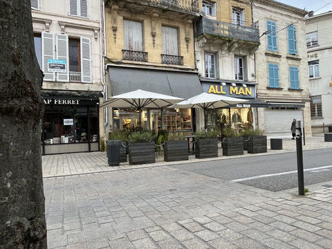 Fonds de commerce id&eacute;alement situ&eacute; &agrave; Bergerac 146500 24100 Bergerac