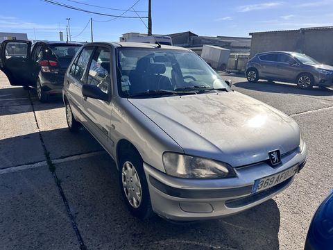 Peugeot 106 1.4i Color Line 1999 occasion Montpellier 34090