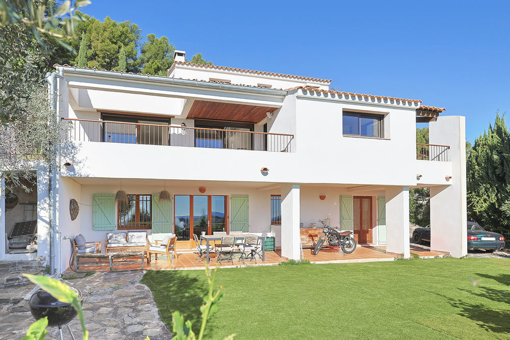 � vendre  Maison Hy�res (83400)