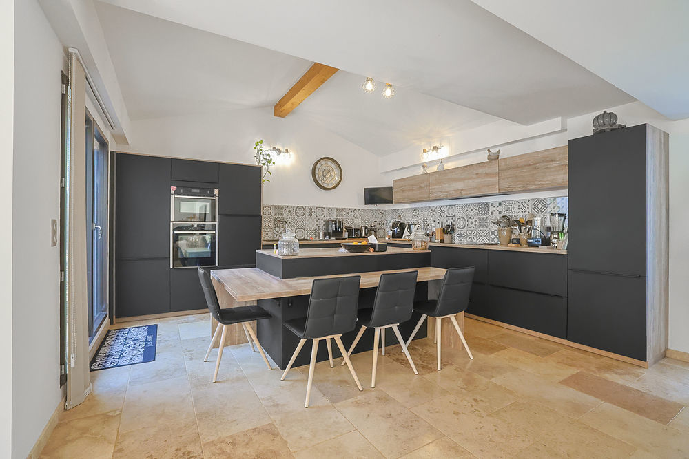 � vendre  Maison Hy�res (83400)