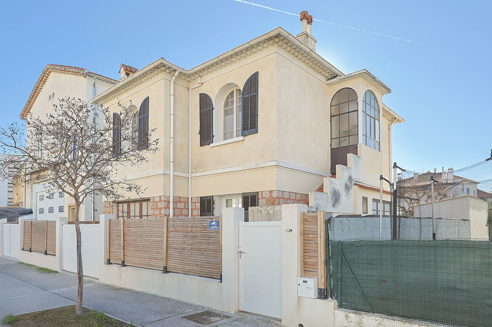 � vendre  Maison Hy�res (83400)