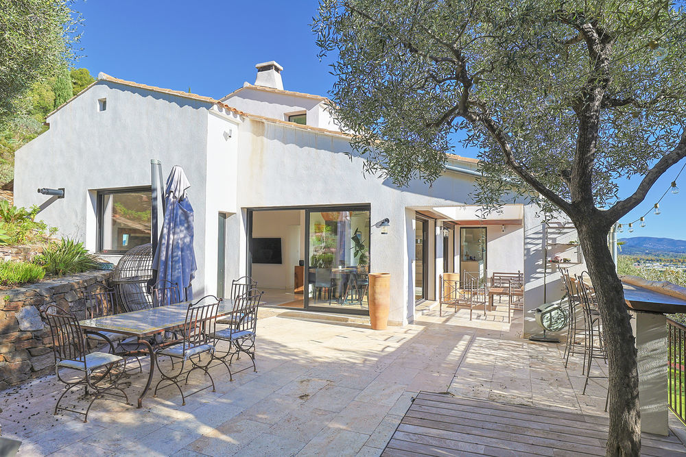 � vendre  Maison Hy�res (83400)