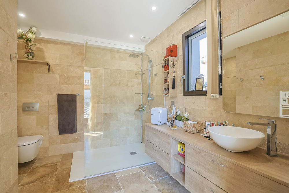 � vendre  Maison Hy�res (83400)