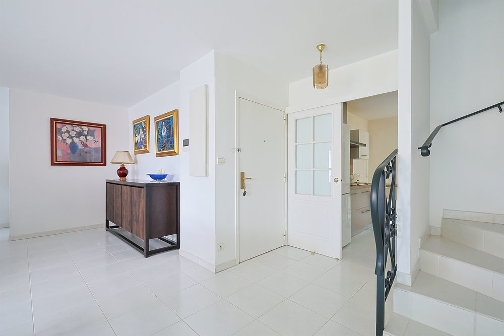 � vendre  Appartement Hy�res (83400)