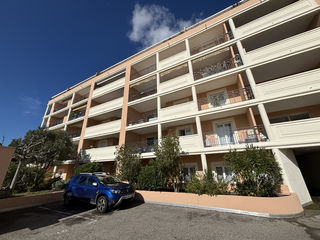  Parking / Garage � vendre 12 m�