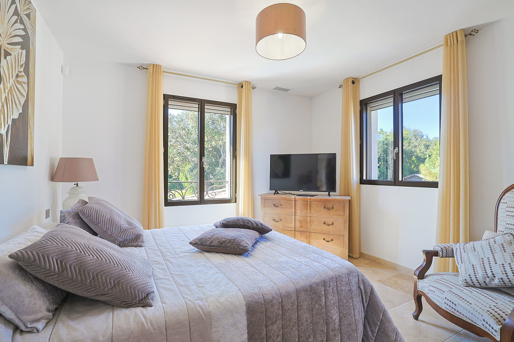 � vendre  Maison Hy�res (83400)