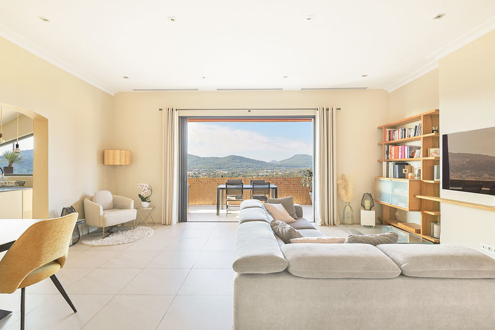 � vendre  Appartement Hy�res (83400)