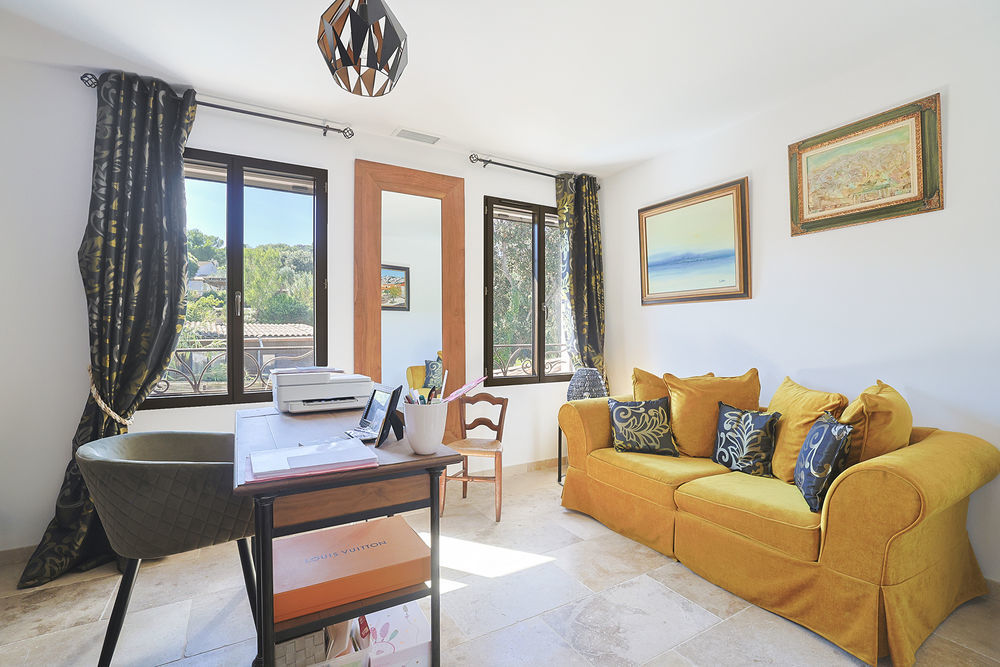 � vendre  Maison Hy�res (83400)