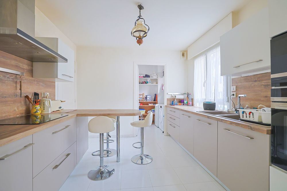 � vendre  Appartement Hy�res (83400)