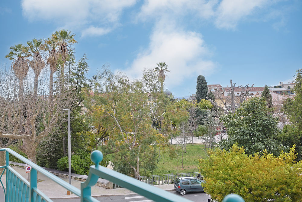 � vendre  Appartement Hy�res (83400)