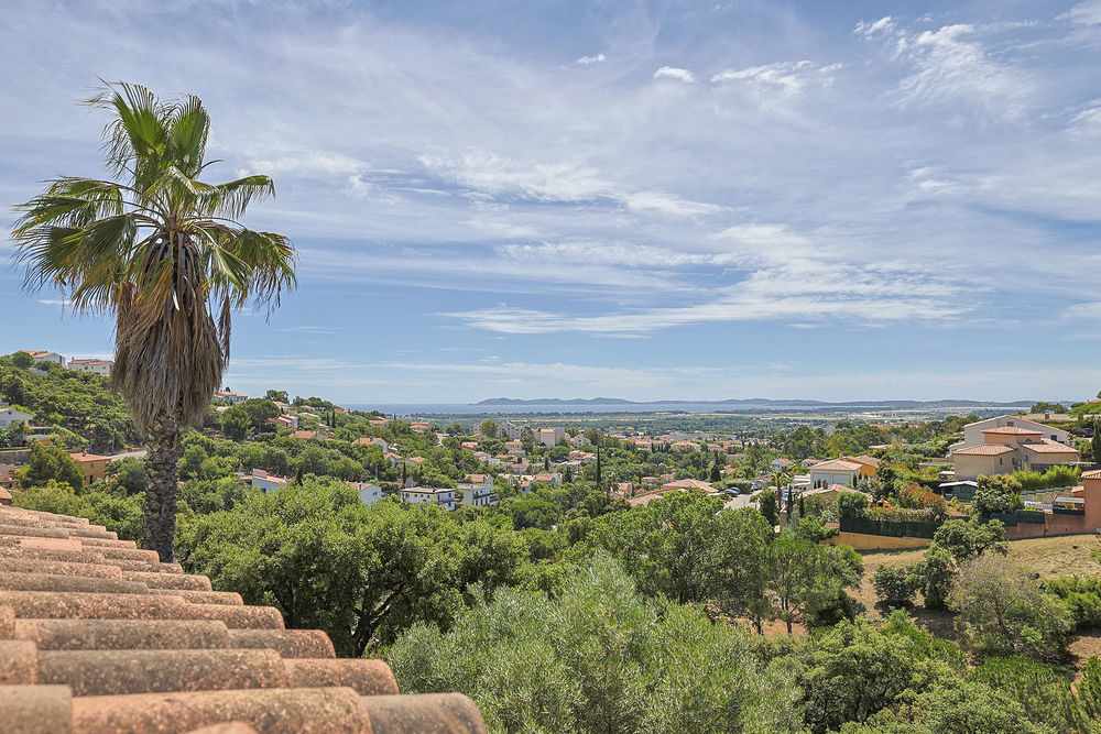 � vendre  Maison Hy�res (83400)