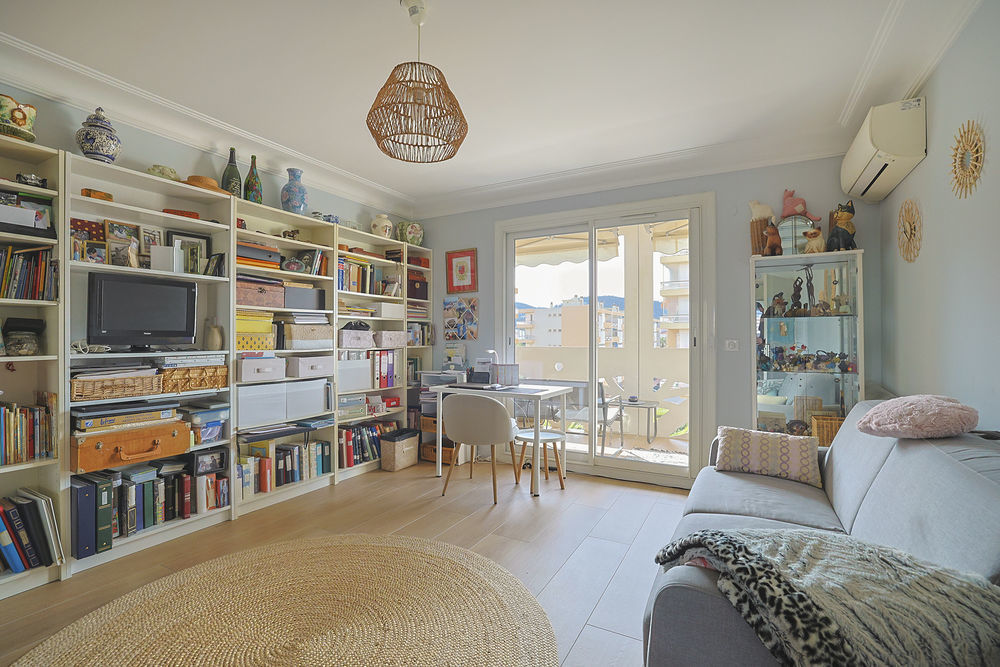 � vendre  Appartement Hy�res (83400)