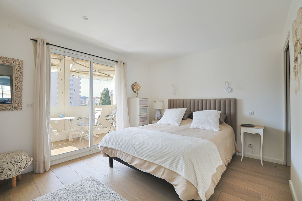 � vendre  Appartement Hy�res (83400)