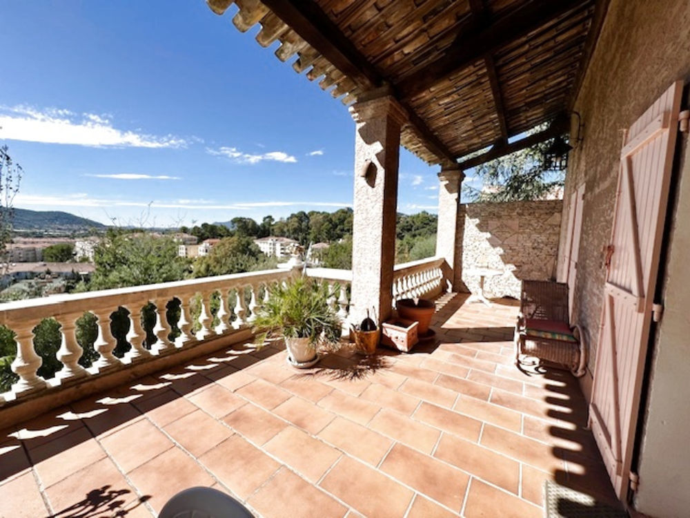 � vendre  Maison Hy�res (83400)