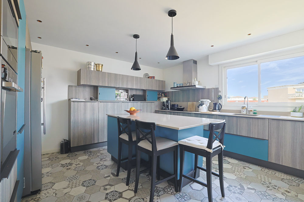 � vendre  Appartement Hy�res (83400)