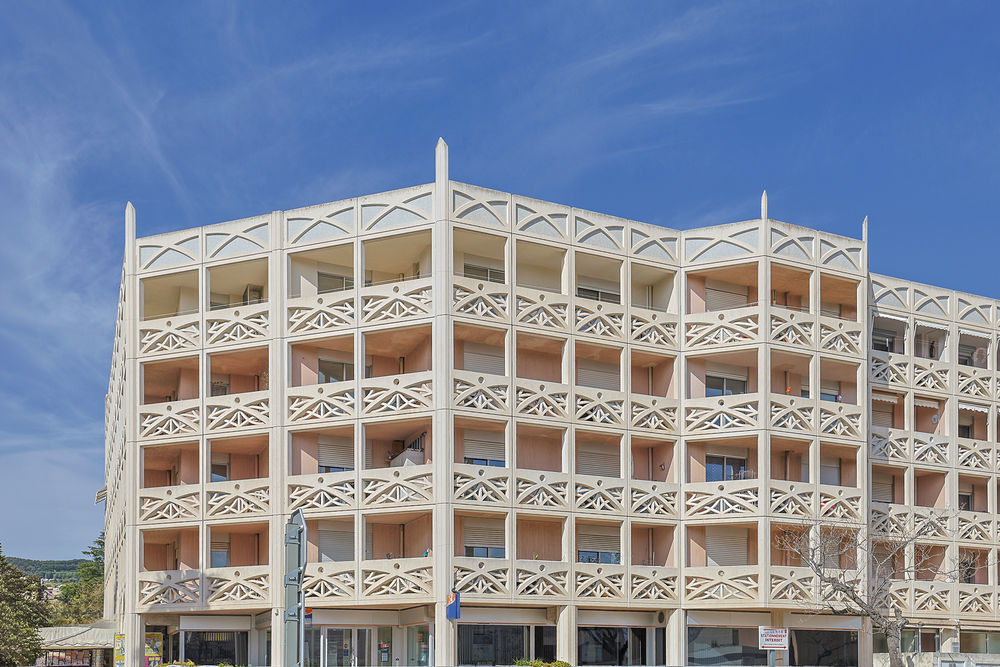 � vendre  Appartement Hy�res (83400)