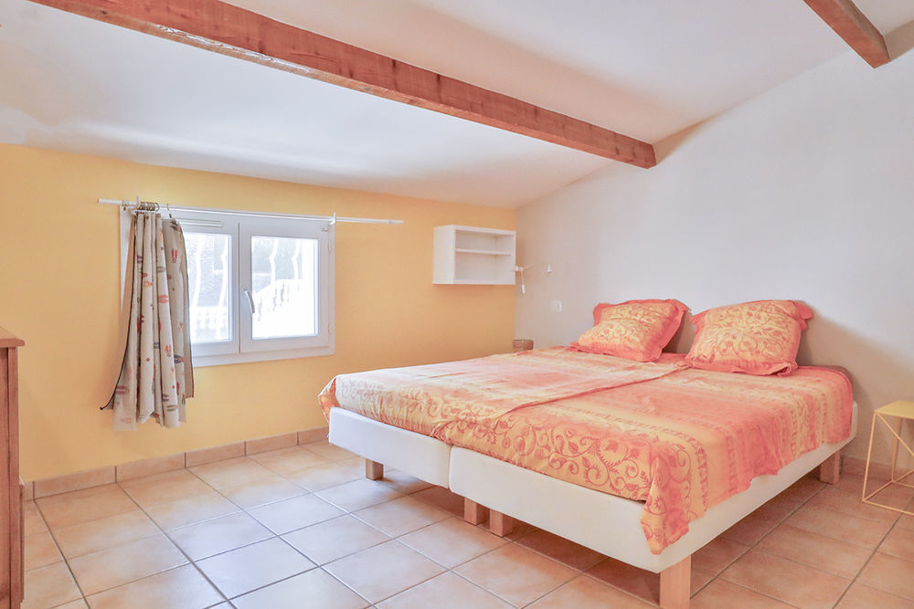 � vendre  Maison Carqueiranne (83320)