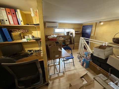 Local commercial 55 m2 hyper centre ville Saint Denis 2419 97400 St denis