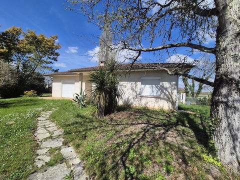   Maison traditionnelle d'environ 128m2 sur un terrain d'environ 2000m2 Maison - 5 pi�ce(s) - 128 m�