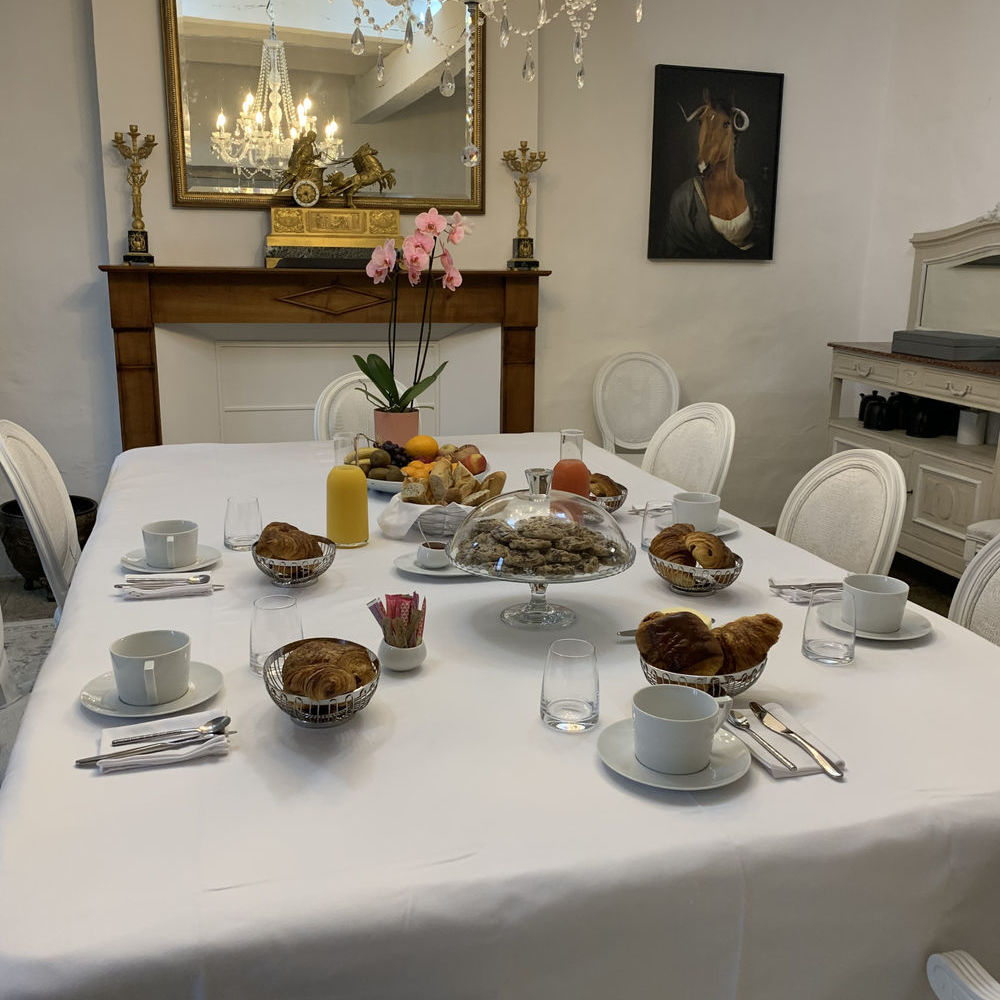 � vendre  Propri�t�/ch�teau Caylus (82160)