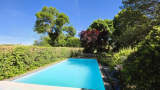  Propri�t�/ch�teau � vendre 9 pi�ces 223 m�