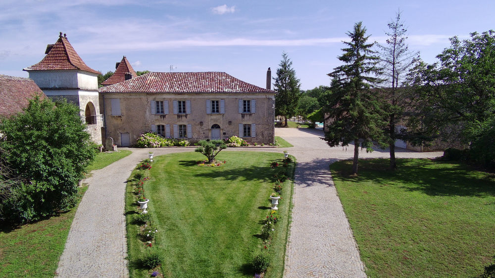 � vendre  Propri�t�/ch�teau Caylus (82160)