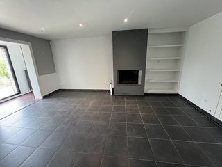  Maison � louer 9 pi�ces 216 m�