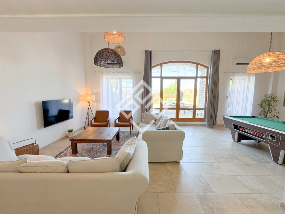 � vendre  Propri�t�/ch�teau Olonzac (34210)