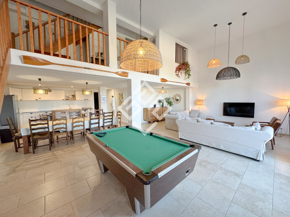 � vendre  Propri�t�/ch�teau Olonzac (34210)