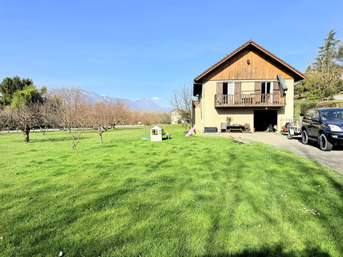   Laissaud,  maison individuelle de 92m2, 3 chambres sur grand terrain arbor� de 2000m2 Maison - 4 pi�ce(s) - 93 m�