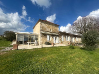  Propri�t�/ch�teau � vendre 6 pi�ces 220 m�