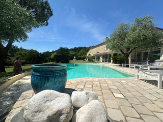  Propri�t�/ch�teau � vendre 9 pi�ces 309 m�