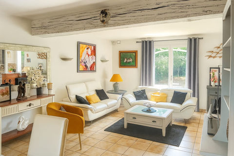   Maison 5 chambres + bureau sur un terrain de 1000 m2 Maison - 7 pi�ce(s) - 141 m�