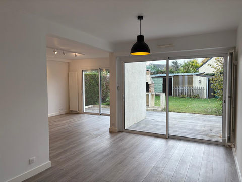   Belle maison lumineuse de 142 m2   DPE exceptionnel B Maison - 7 pi�ce(s) - 142 m�