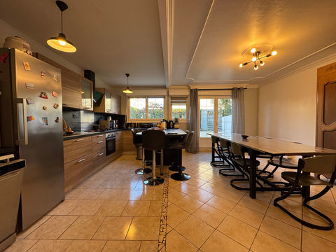   Maison familiale 106 m2   4 chambres   Garage   Jardin Maison - 6 pi�ce(s) - 106 m�