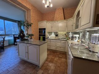  Maison � vendre 6 pi�ces 220 m�